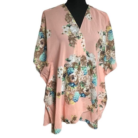 Myth Semi-Sheer Blush Floral Short Kimono - Picture 1 of 5